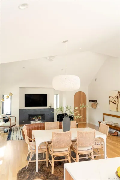 04212026183903 800 12