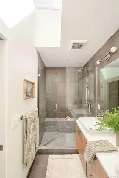 04212026183903 800 24