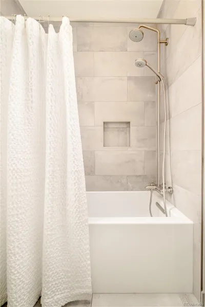 04212026183903 800 29