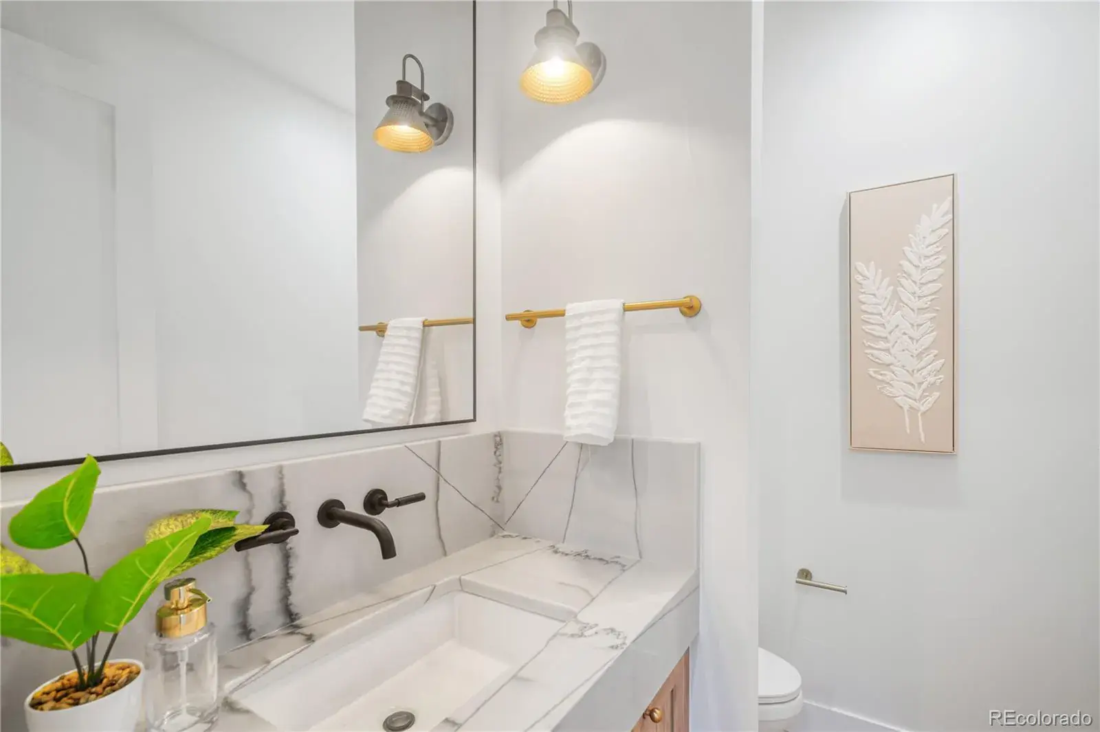 01252026000357 1600 8