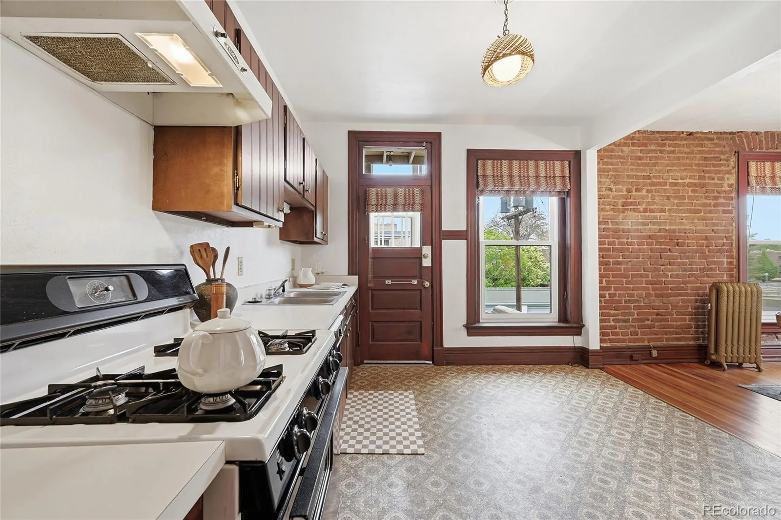 1240 N Ogden Street #4 Denver CO 80218 MLS #REC7714402 05062026231605 1600 33