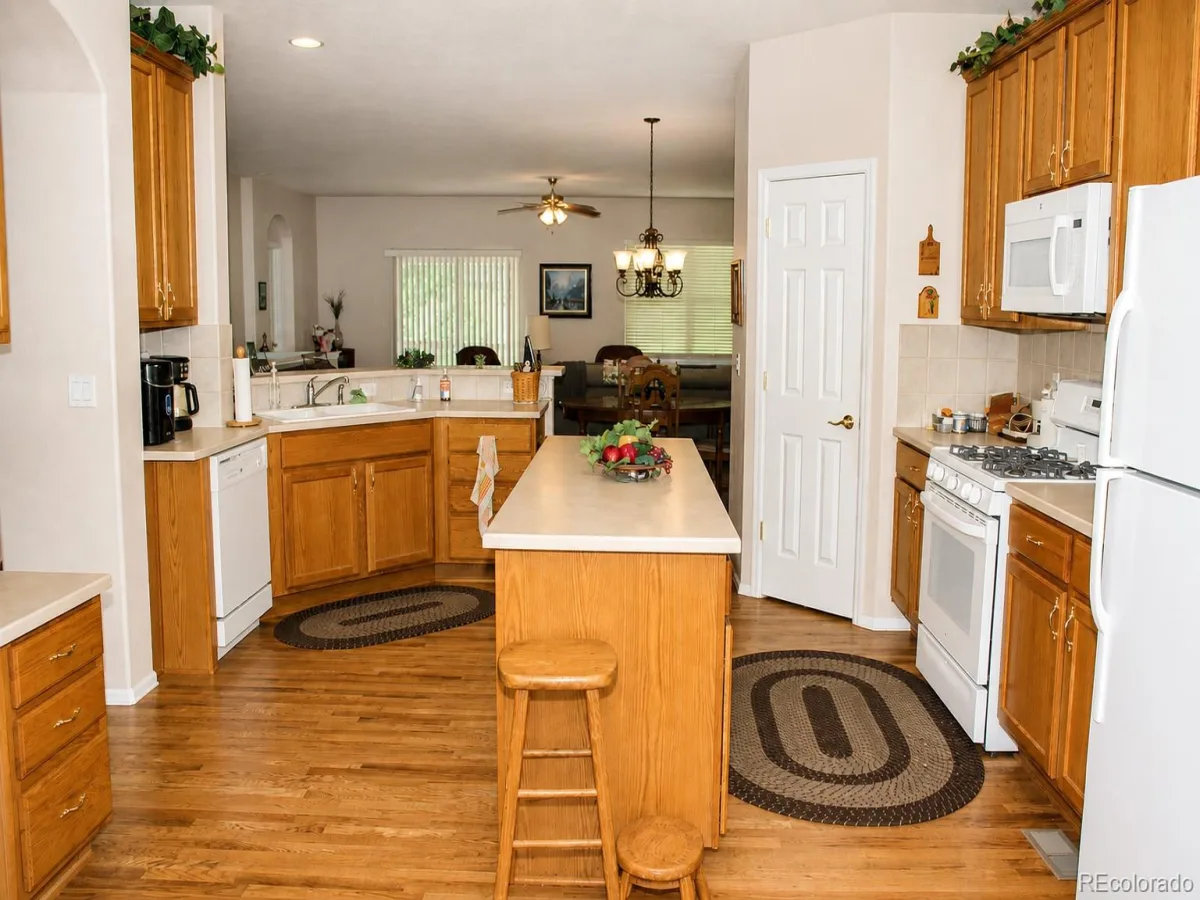 8148 S Biloxi Court Aurora CO 80016 | MLS #REC7717576 08032026221703 1200 10