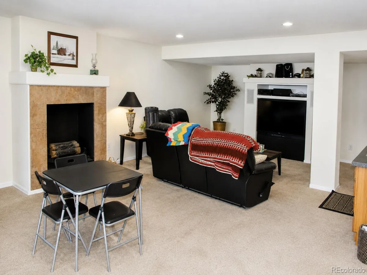 8148 S Biloxi Court Aurora CO 80016 | MLS #REC7717576 08032026221703 1200 19
