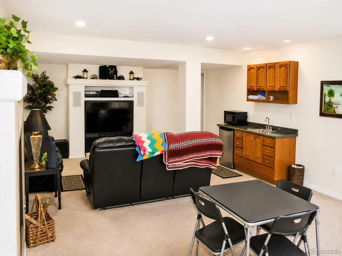 8148 S Biloxi Court Aurora CO 80016 | MLS #REC7717576 08032026221703 1200 21