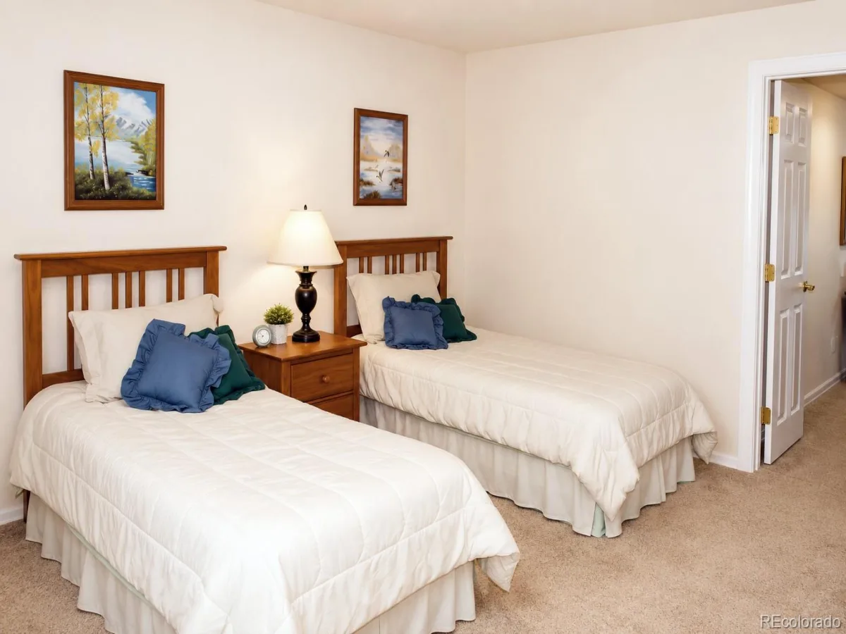 8148 S Biloxi Court Aurora CO 80016 | MLS #REC7717576 08032026221703 1200 23