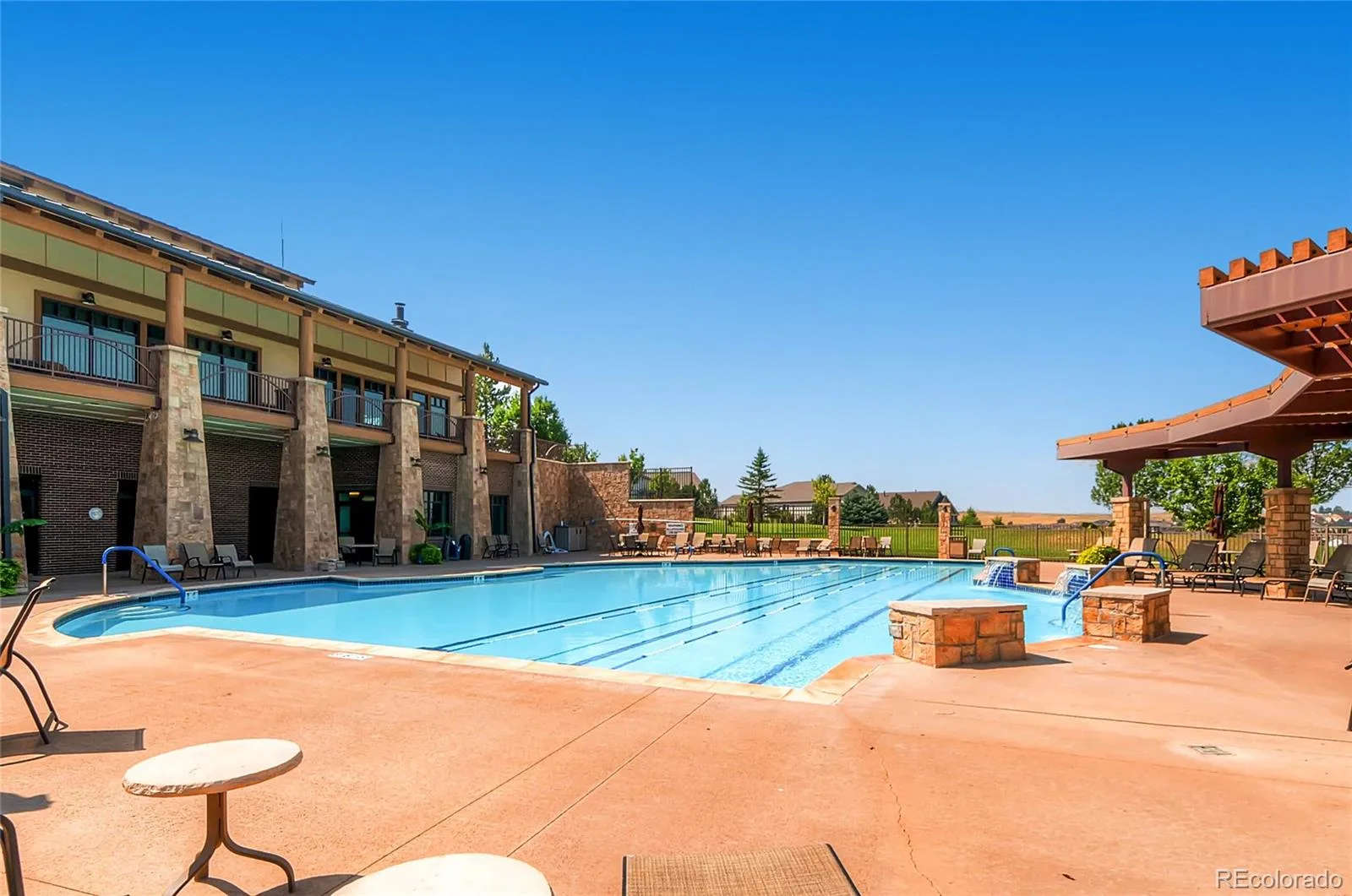 8148 S Biloxi Court Aurora CO 80016 | MLS #REC7717576 08032026221703 1600 32