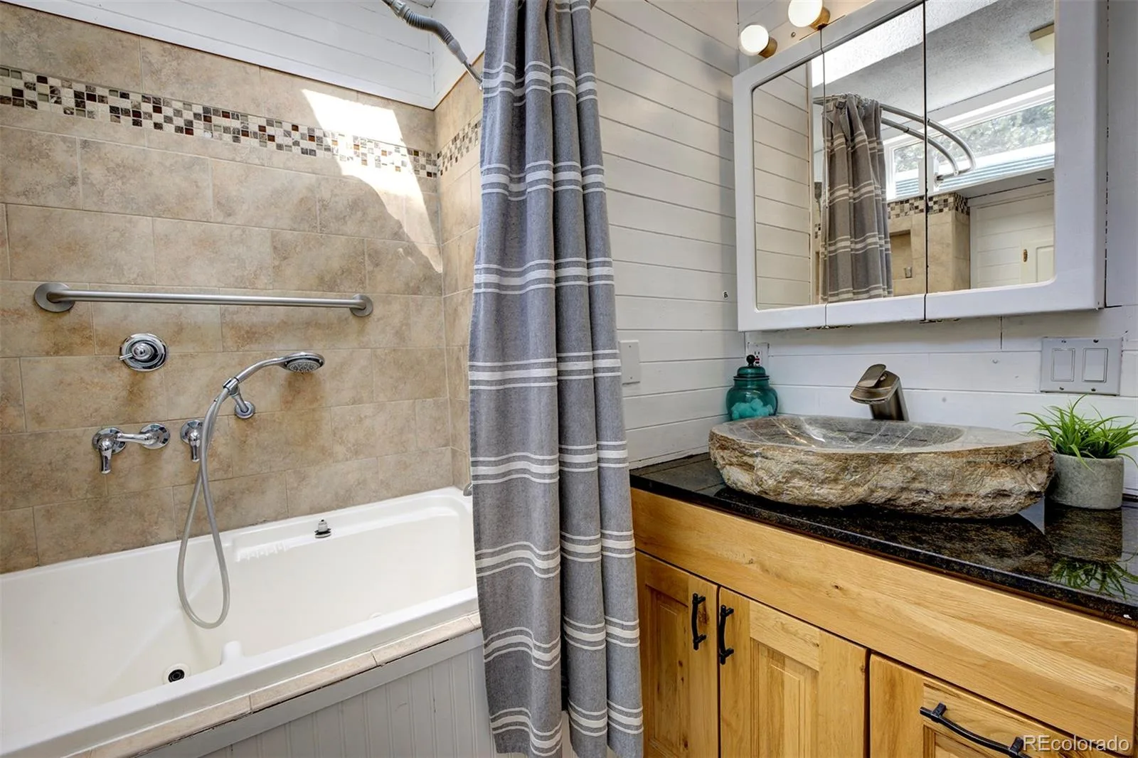 30282 Spruce Road Evergreen CO 80439 | MLS #REC7718187 07152026083008 1600 16