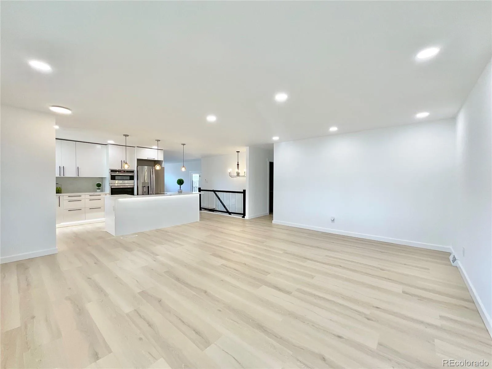 1455 S Hoyt Street Lakewood CO 80232 | MLS #REC7719355 08282026000444 1600 11