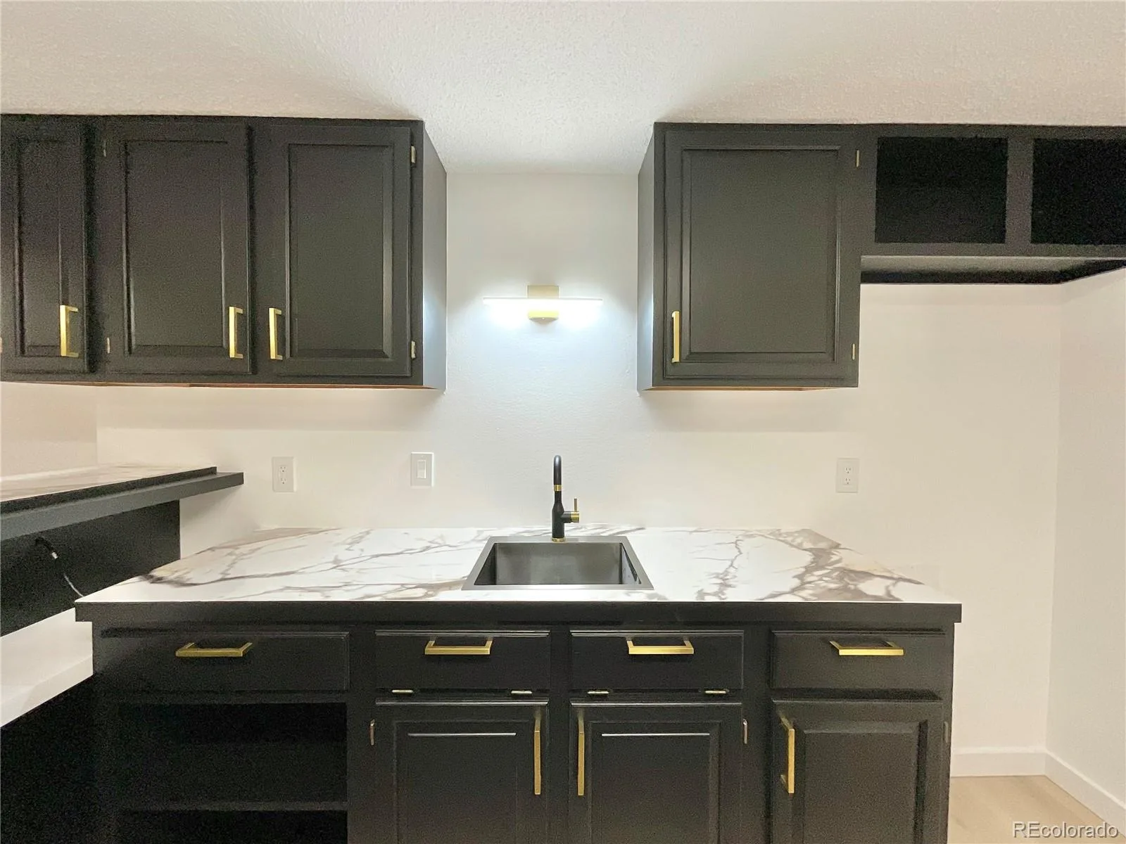 1455 S Hoyt Street Lakewood CO 80232 | MLS #REC7719355 08282026000444 1600 37