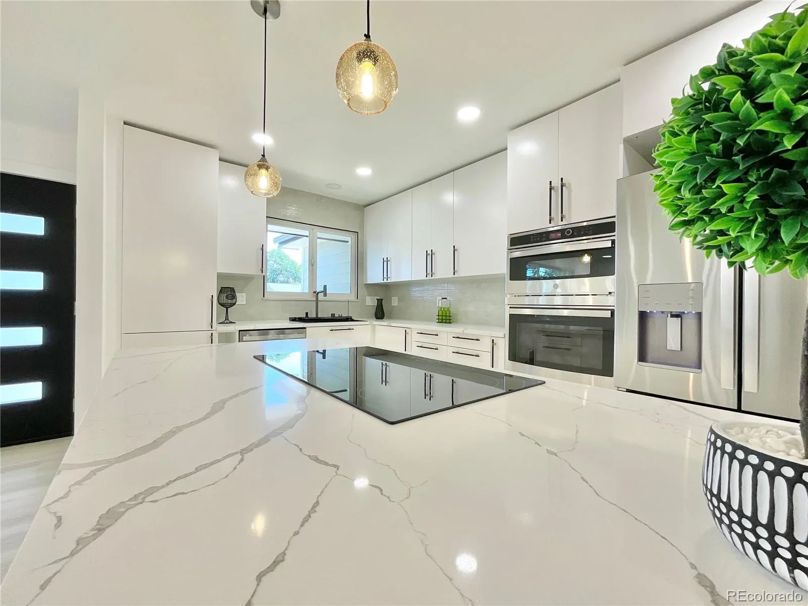 1455 S Hoyt Street Lakewood CO 80232 | MLS #REC7719355 08282026000444 1600 7