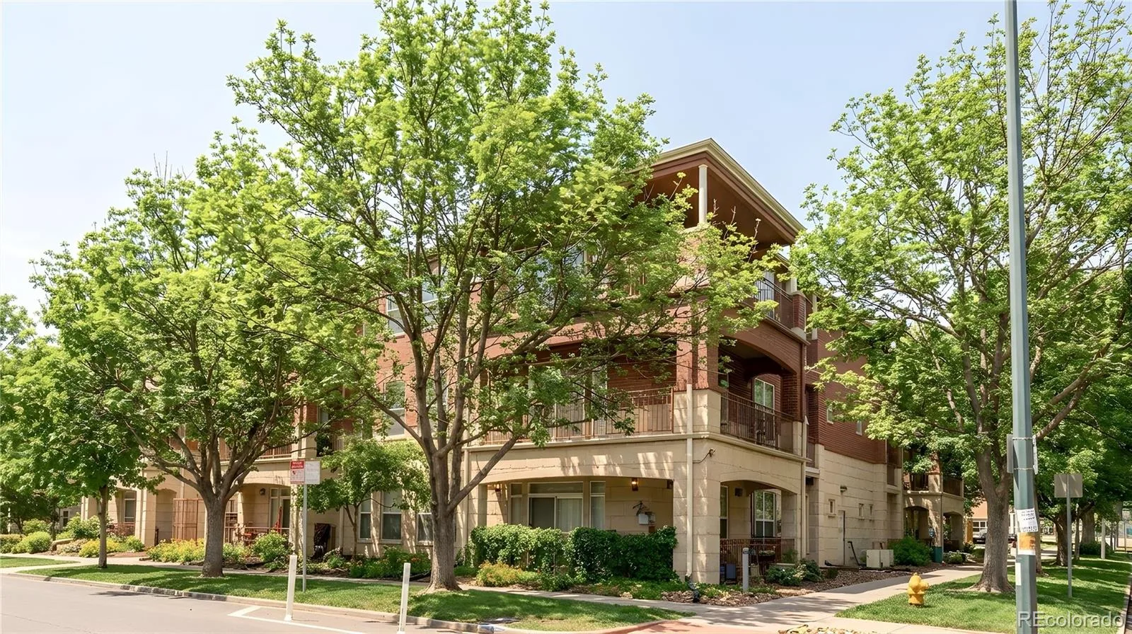 2100 N Humboldt Street #107 Denver CO 80205 MLS #REC7720055 05292026192430 1600 2