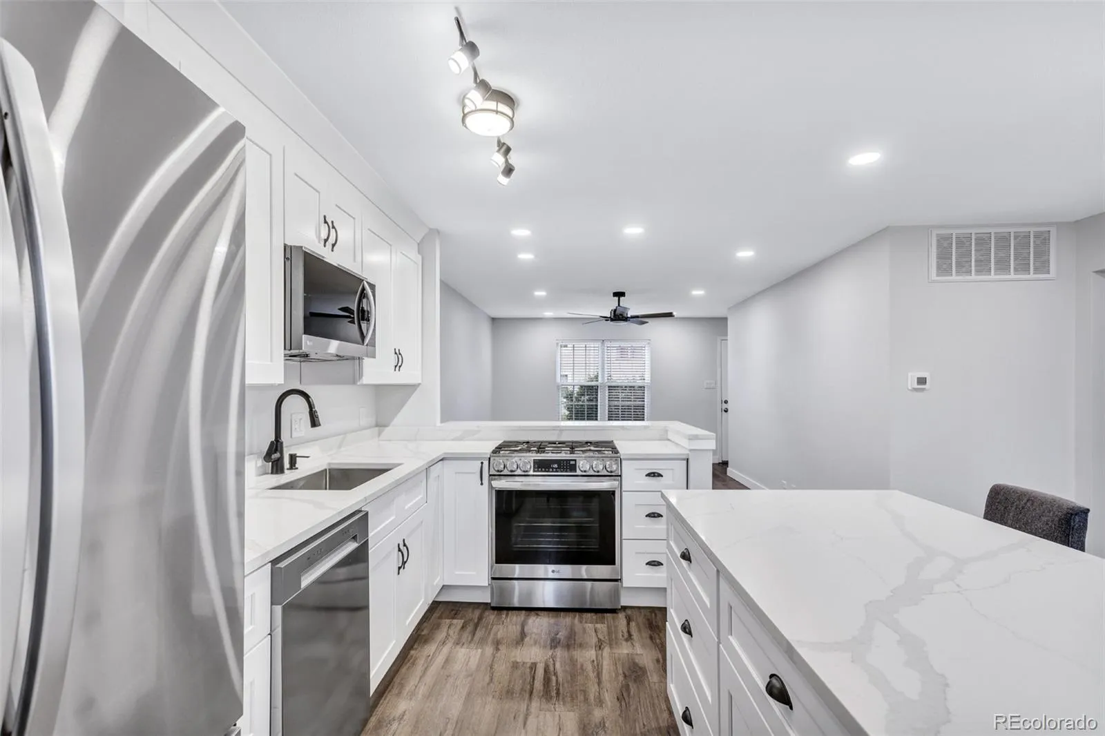 7165 S Gaylord Street #E03 Centennial CO 80122 | MLS #REC7723212 05102026142243 1600 4