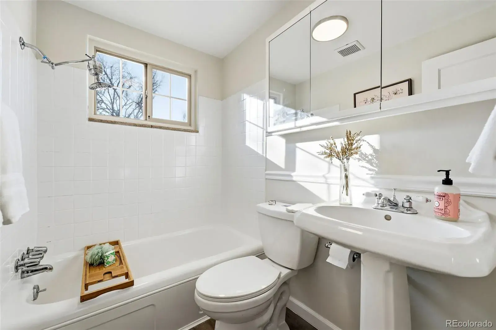 01162026013932 1600 8