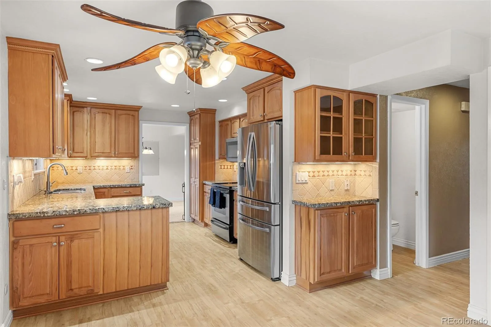 6189 S Ash Circle Centennial CO 80121 MLS #REC7726052 04182026170210 1600 12
