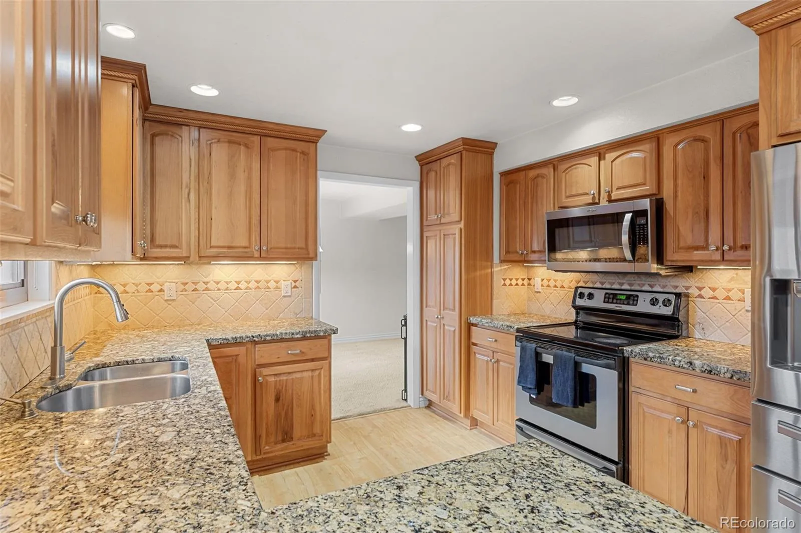 6189 S Ash Circle Centennial CO 80121 MLS #REC7726052 04182026170210 1600 14
