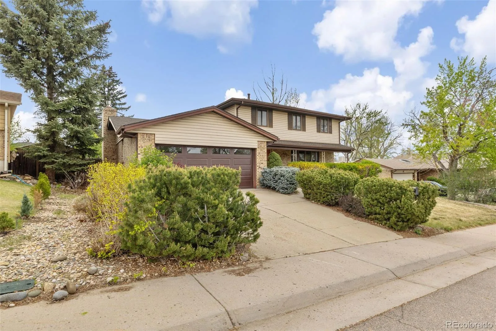 6189 S Ash Circle Centennial CO 80121 MLS #REC7726052 04182026170210 1600 2