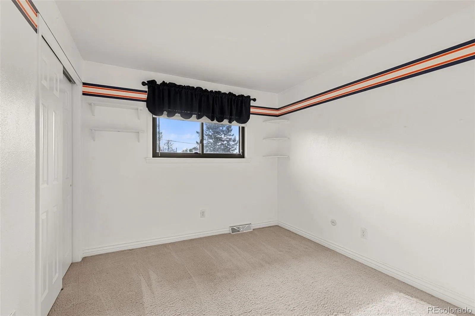 6189 S Ash Circle Centennial CO 80121 MLS #REC7726052 04182026170210 1600 25