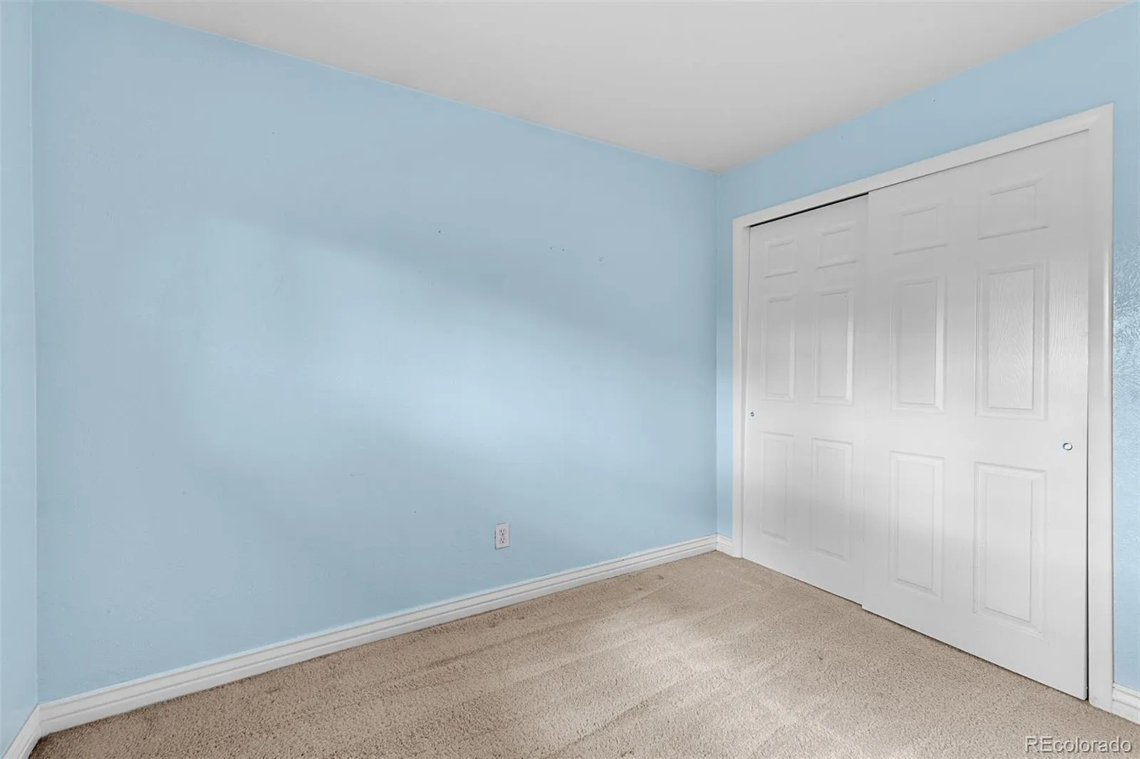 6189 S Ash Circle Centennial CO 80121 MLS #REC7726052 04182026170210 1600 28