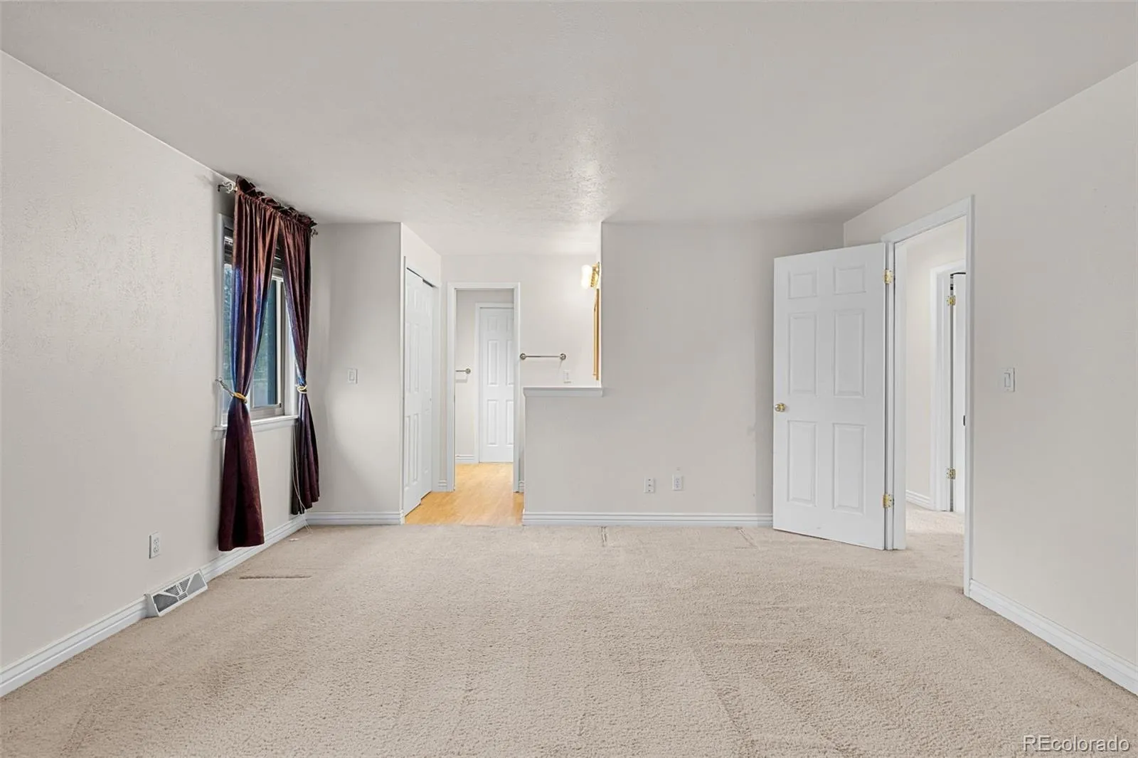 6189 S Ash Circle Centennial CO 80121 MLS #REC7726052 04182026170210 1600 30
