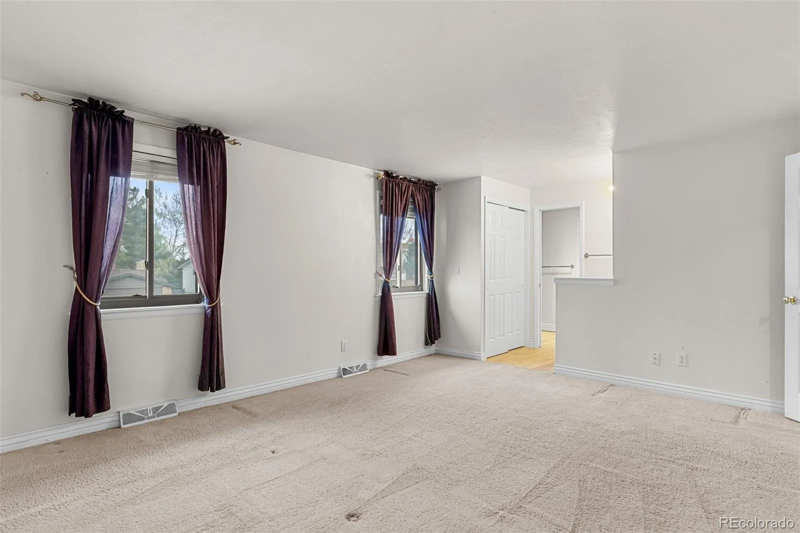 6189 S Ash Circle Centennial CO 80121 MLS #REC7726052 04182026170210 1600 31