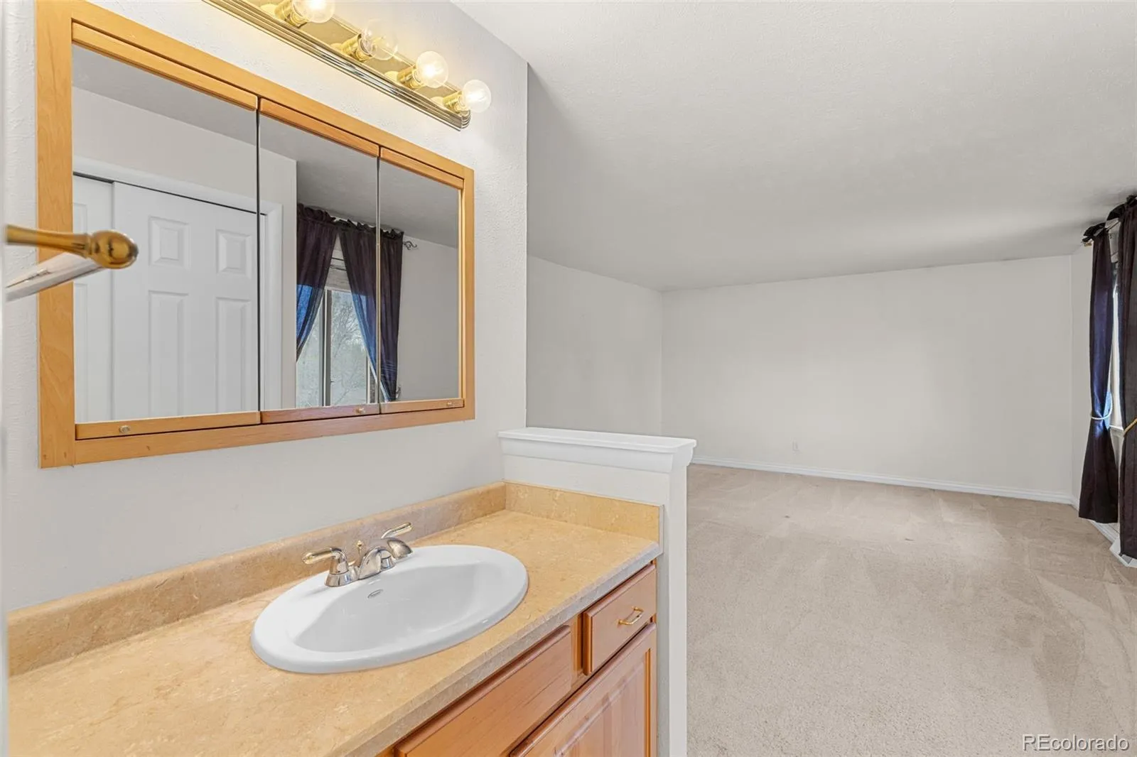 6189 S Ash Circle Centennial CO 80121 MLS #REC7726052 04182026170210 1600 33