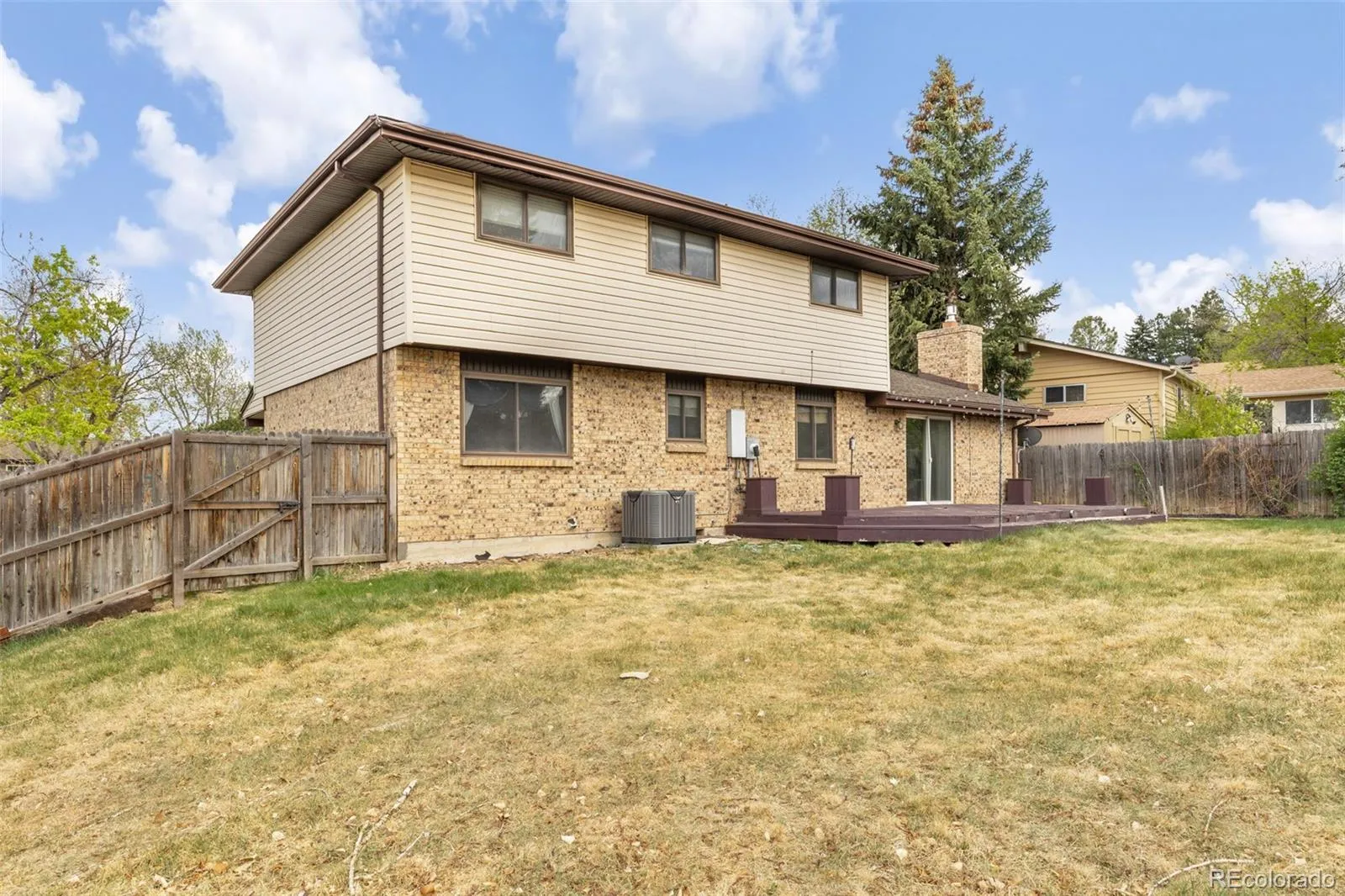 6189 S Ash Circle Centennial CO 80121 MLS #REC7726052 04182026170210 1600 44