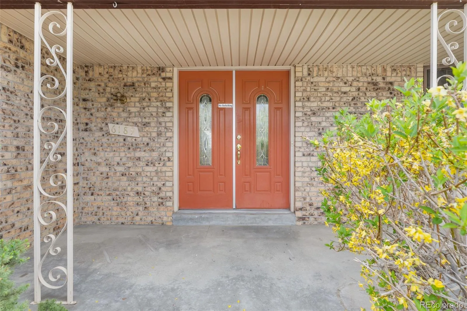 6189 S Ash Circle Centennial CO 80121 MLS #REC7726052 04182026170210 1600 5