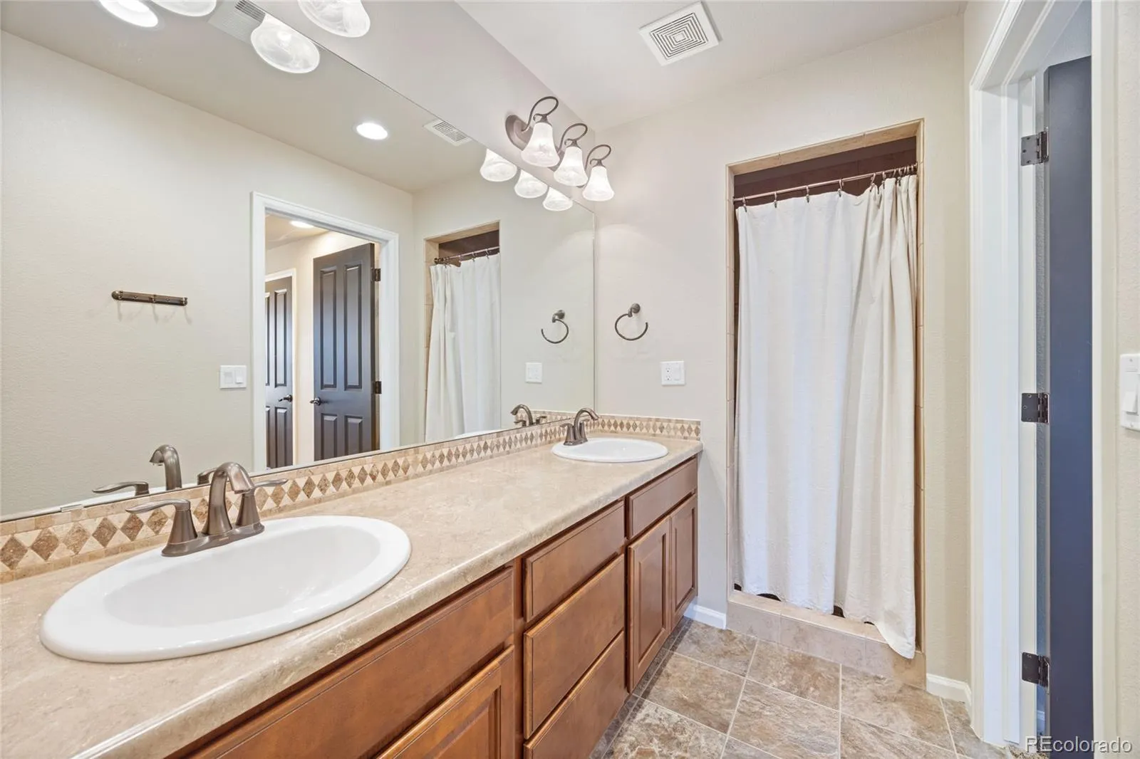 1178 Freedom Way Castle Rock CO 80109 | MLS #REC7728761 04202026172145 1600 20