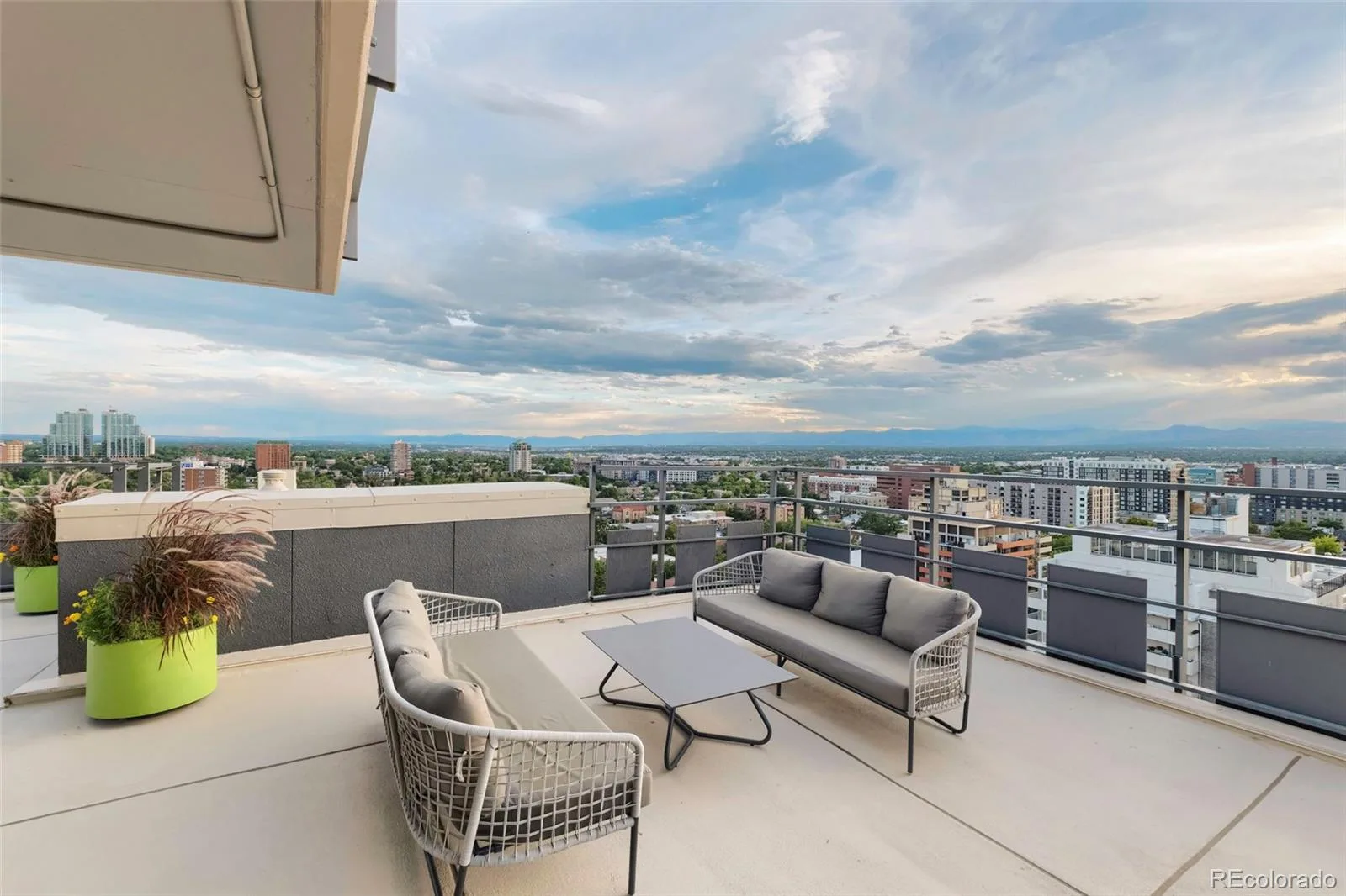 790 N Washington Street #210 Denver CO 80203 | MLS #REC7728864 08242026182611 1600 39