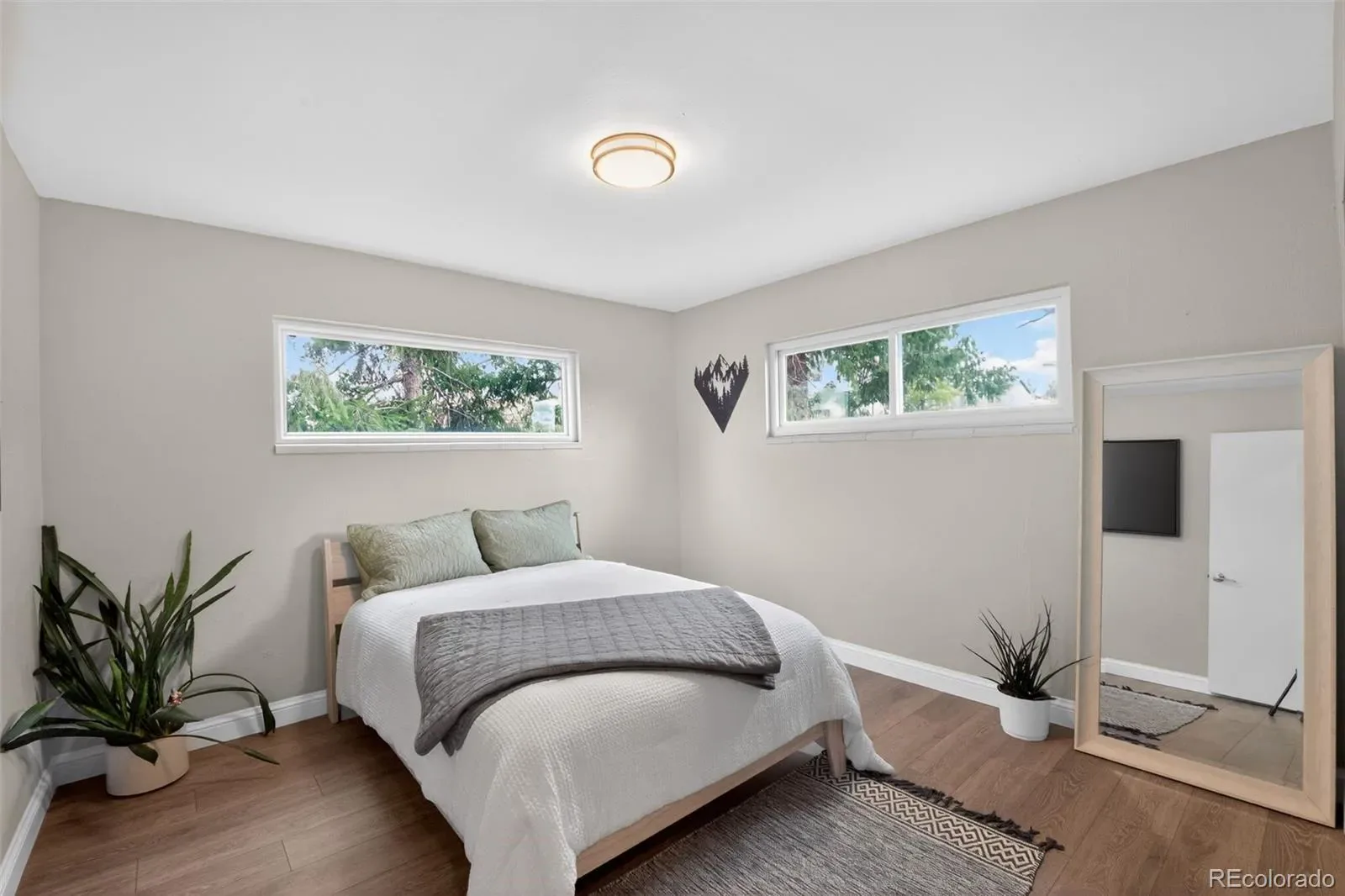 03122026234345 1600 12