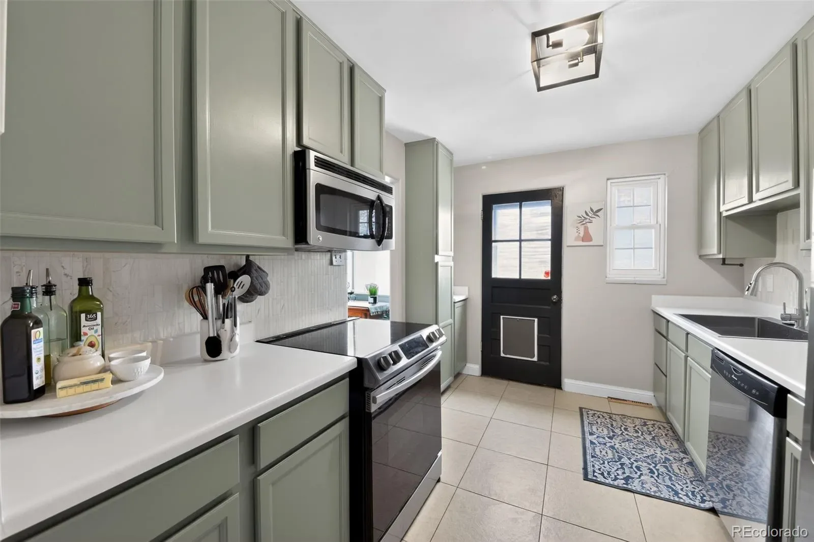 03122026234345 1600 3