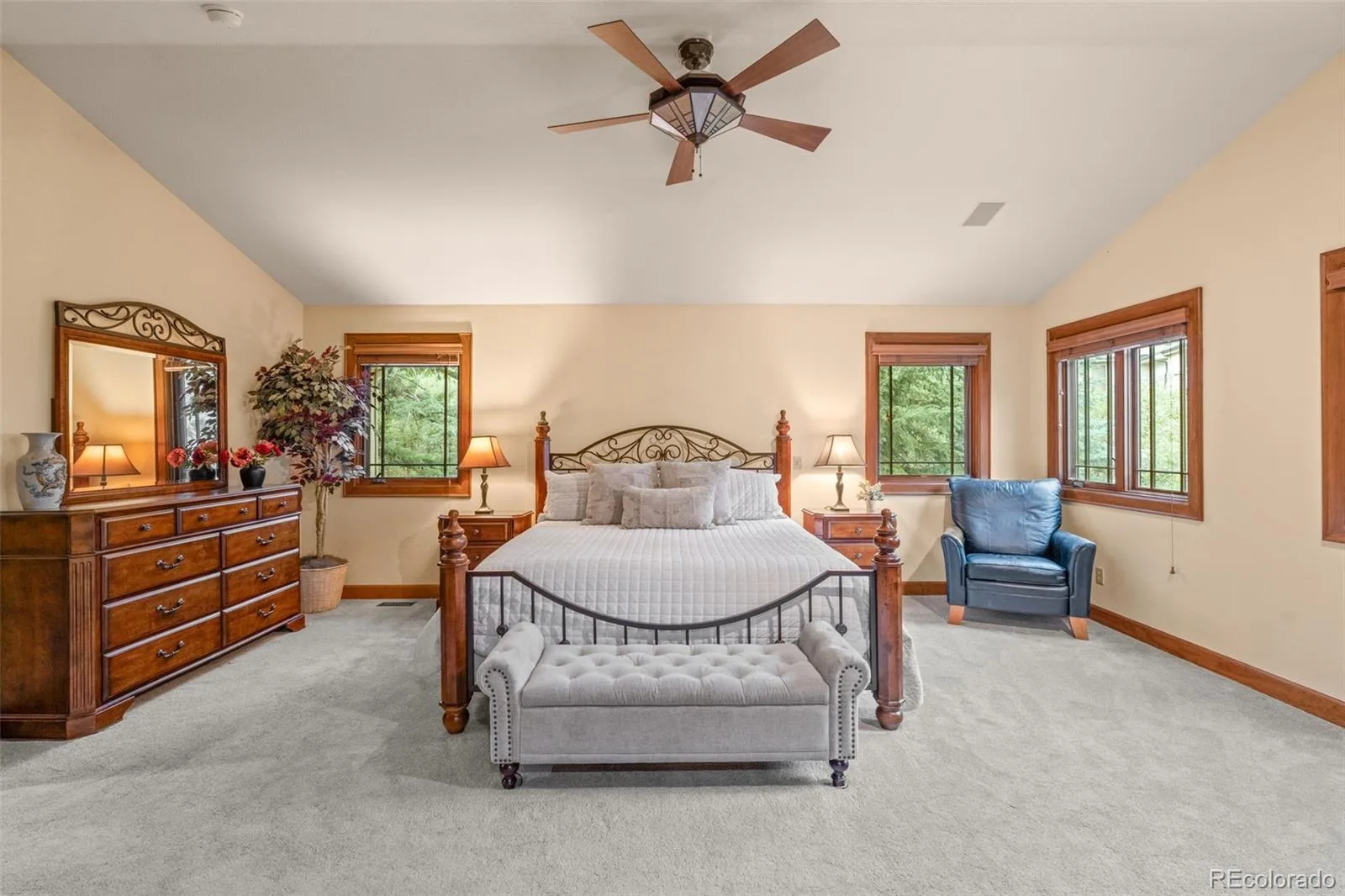 4737 Ponderosa Trail Littleton CO 80125 | MLS #REC7732106 08262026011538 1600 27