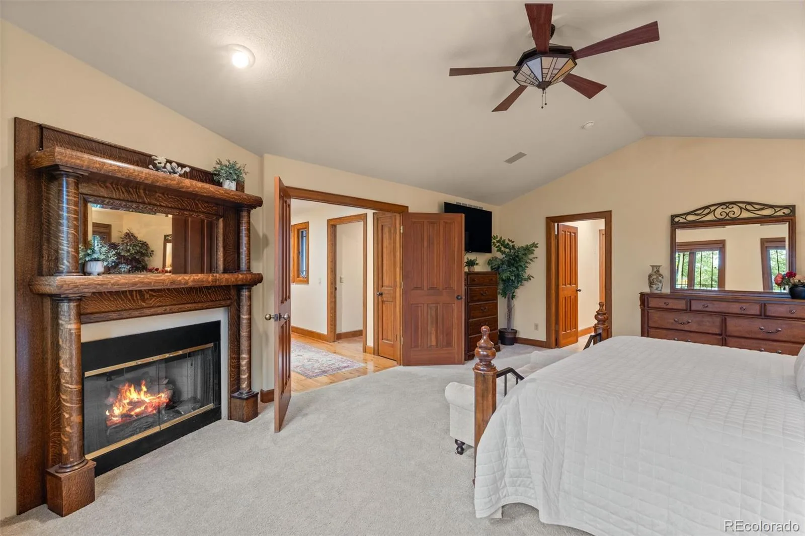 4737 Ponderosa Trail Littleton CO 80125 | MLS #REC7732106 08262026011538 1600 28
