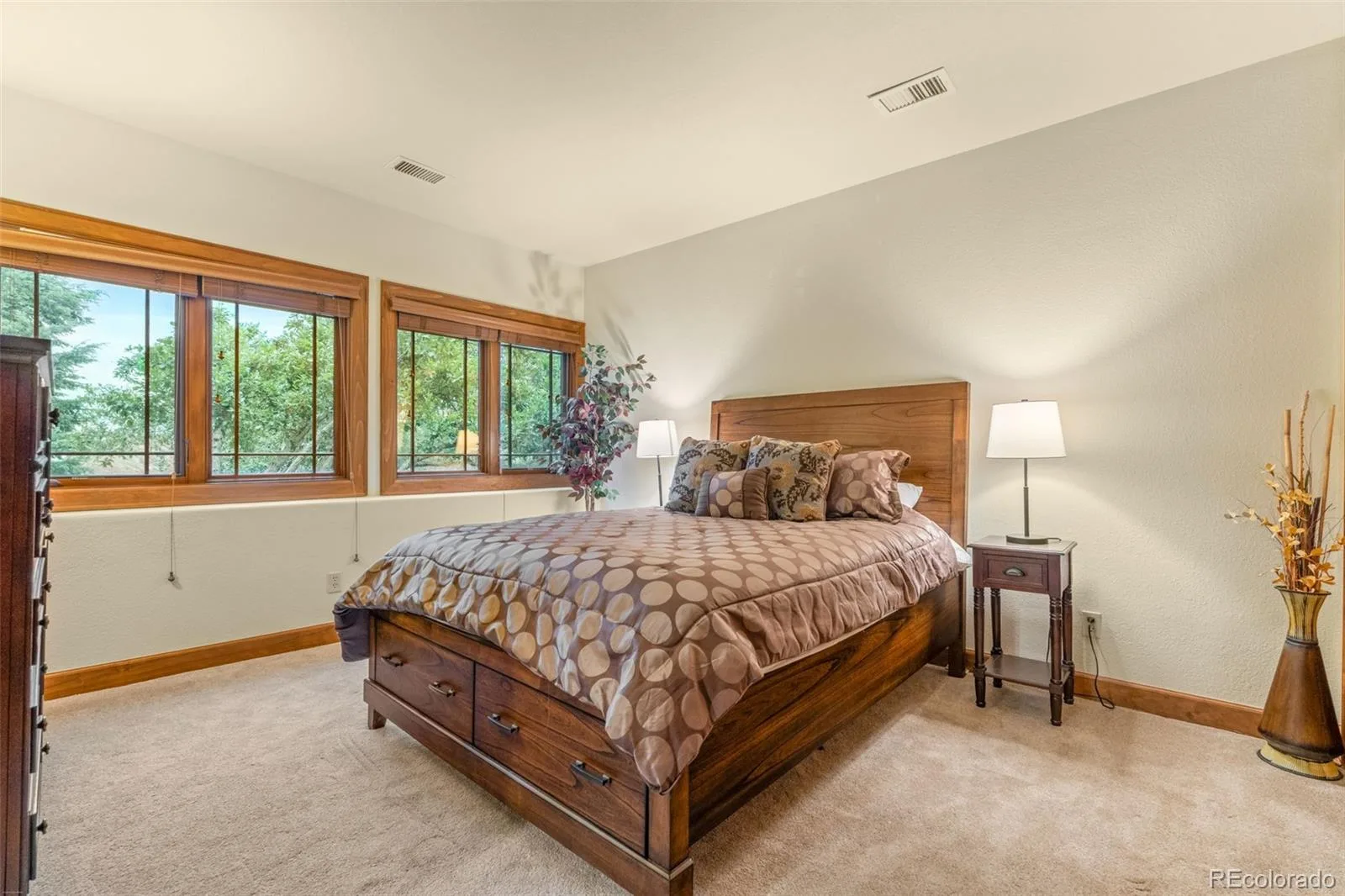 4737 Ponderosa Trail Littleton CO 80125 | MLS #REC7732106 08262026011538 1600 39