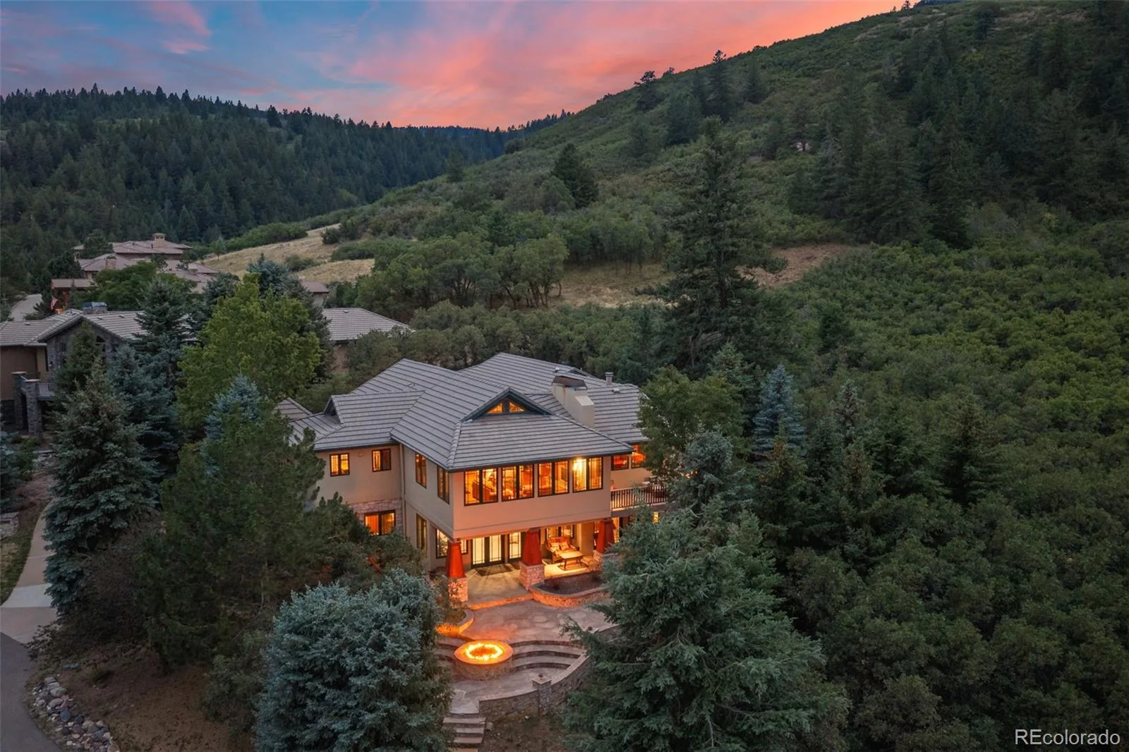 4737 Ponderosa Trail Littleton CO 80125 | MLS #REC7732106 08262026011538 1600 44