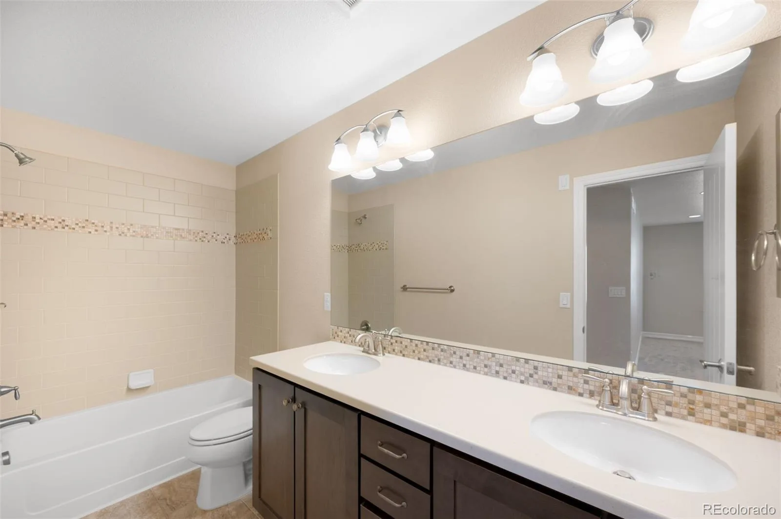 4756 Raven Run Broomfield CO 80023 | MLS #REC7736266 07222026013546 1600 17