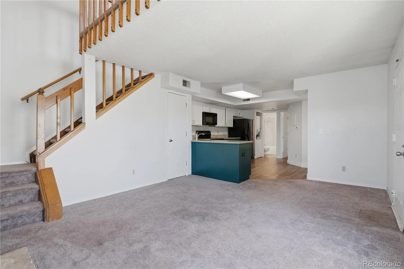 992 S Dearborn Way #12 Aurora CO 80012 MLS #REC7736535 05152026200930 1600 11