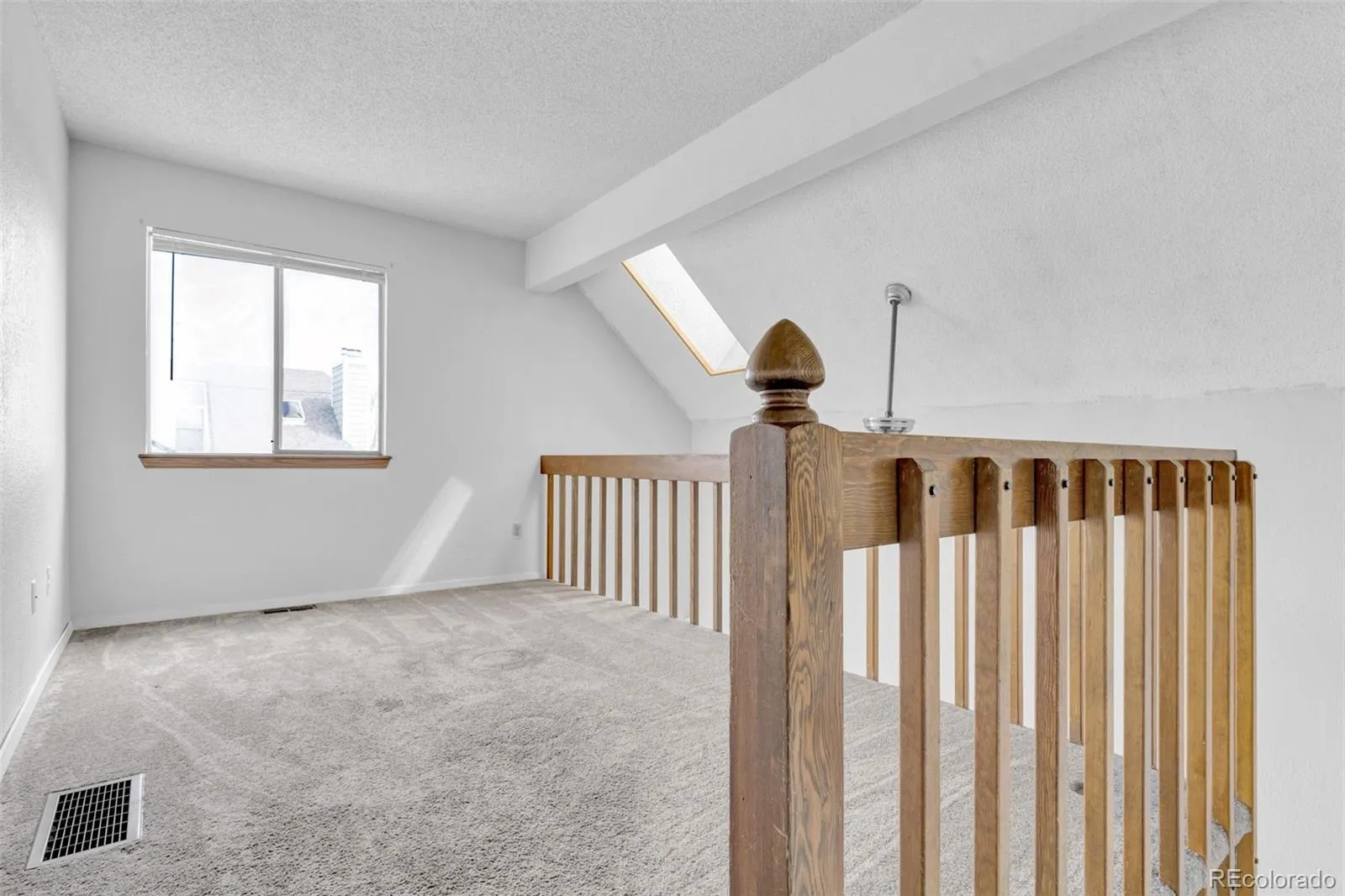 992 S Dearborn Way #12 Aurora CO 80012 MLS #REC7736535 05152026200930 1600 14