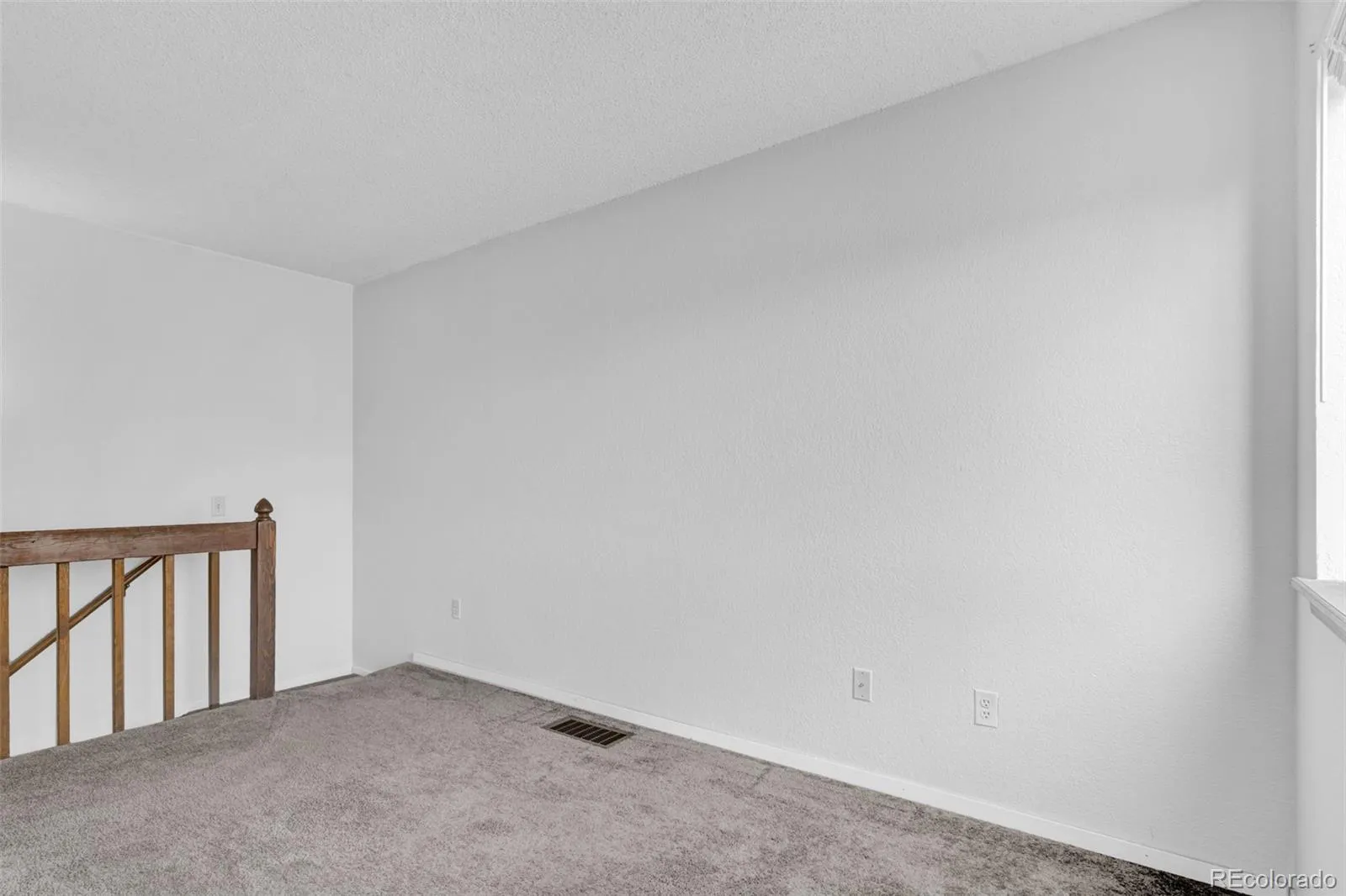 992 S Dearborn Way #12 Aurora CO 80012 MLS #REC7736535 05152026200930 1600 16