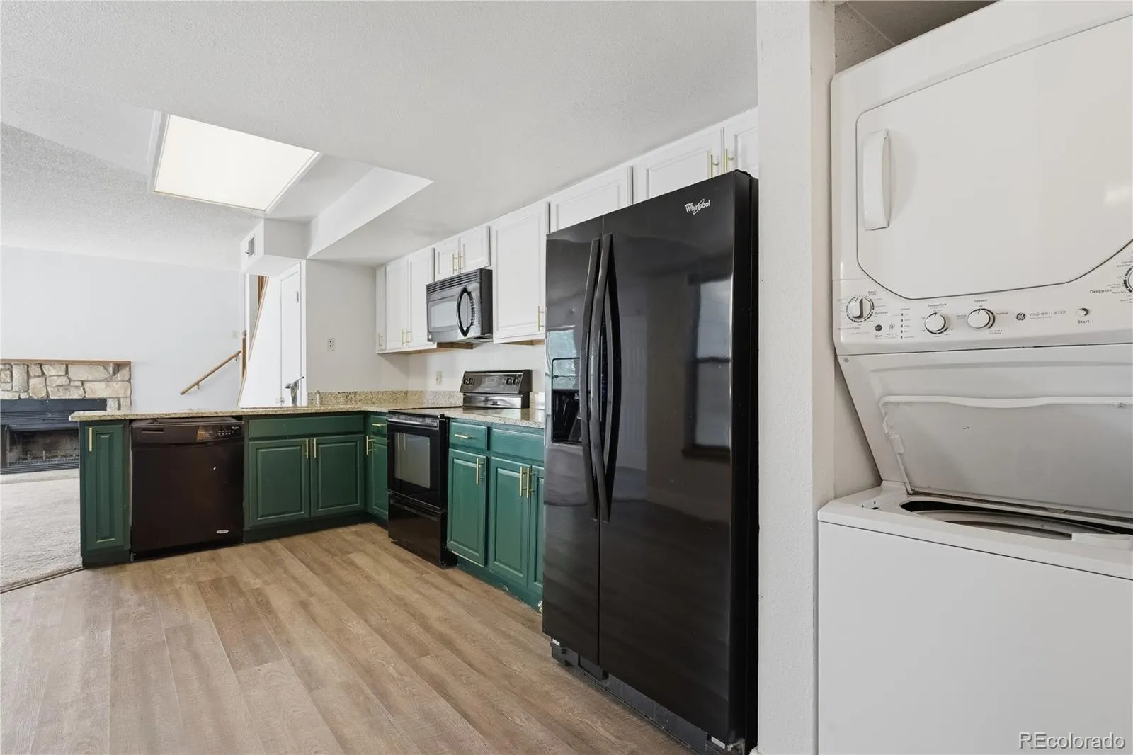 992 S Dearborn Way #12 Aurora CO 80012 MLS #REC7736535 05152026200930 1600 9
