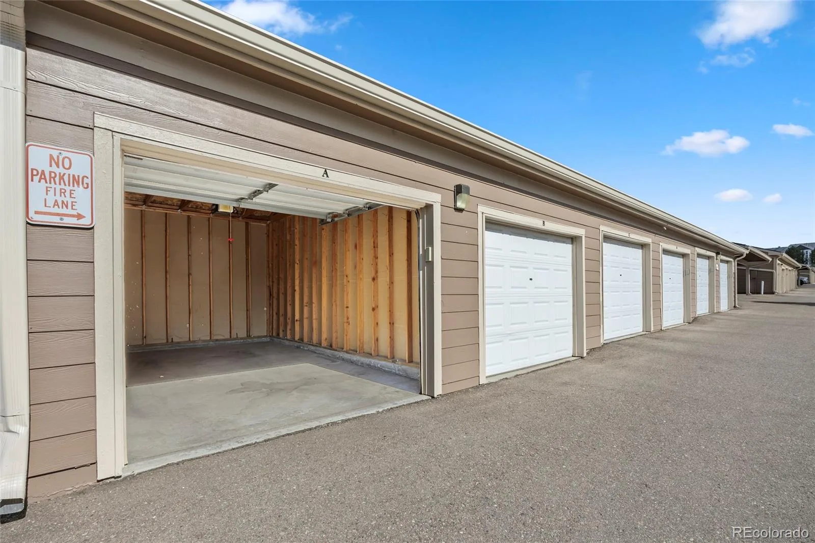 7440 S Blackhawk Street #4-305 Englewood CO 80112 | MLS #REC7739076 07202026144945 1600 40