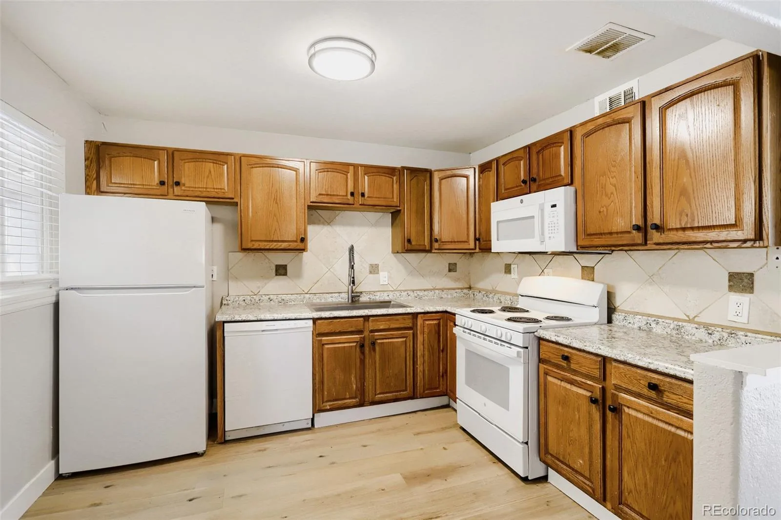987 Vaughn Street Aurora CO 80011 | MLS #REC7739733 08242026204649 1600 2