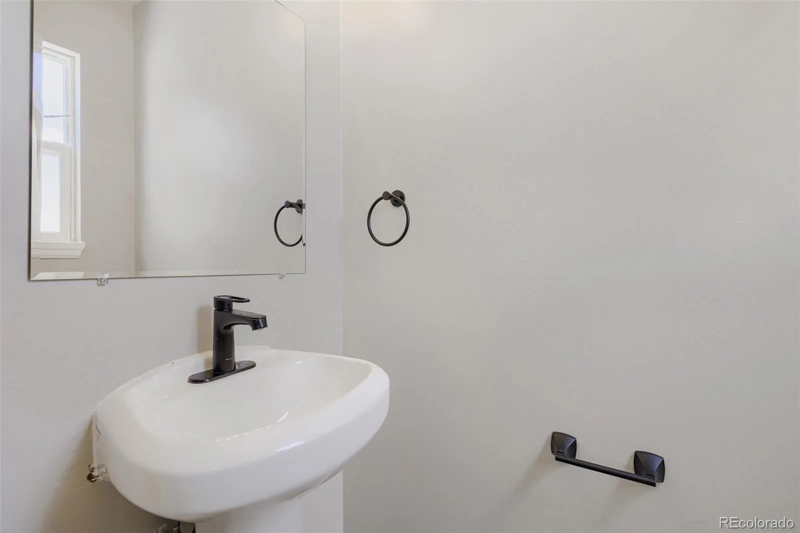 987 Vaughn Street Aurora CO 80011 | MLS #REC7739733 08242026204649 1600 9