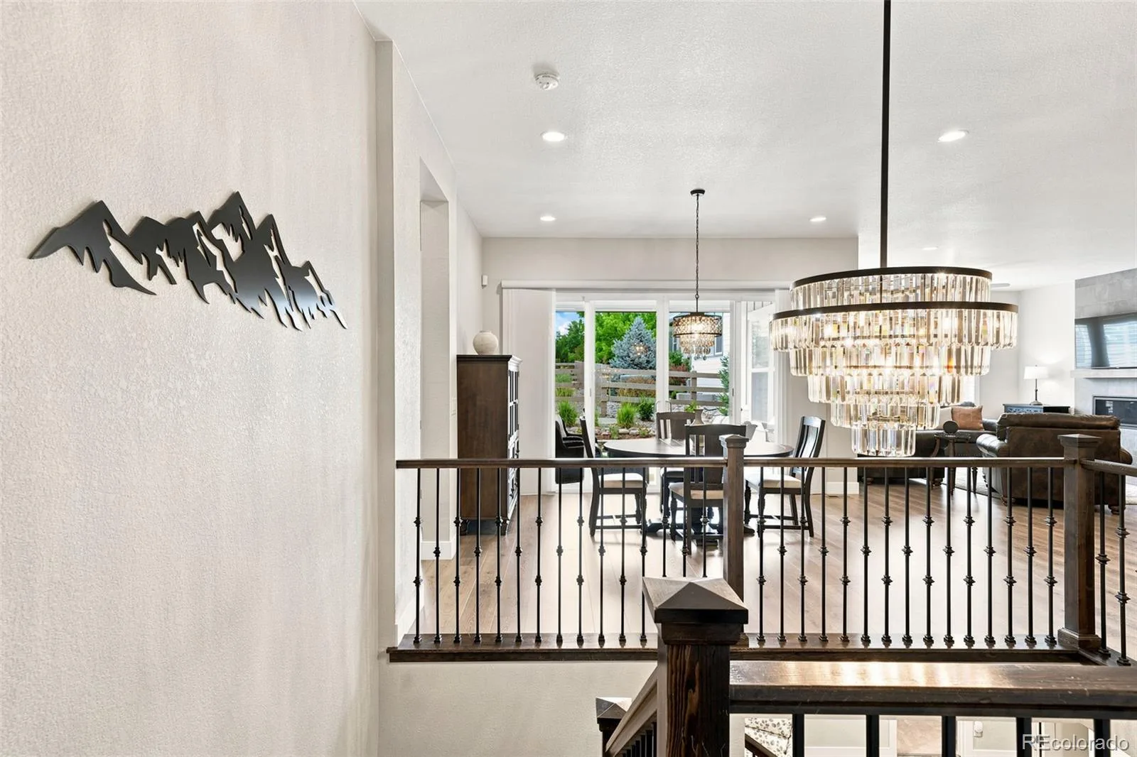 8263 Estes Park Avenue Littleton CO 80125 | MLS #REC7742490 08072026203255 1600 19
