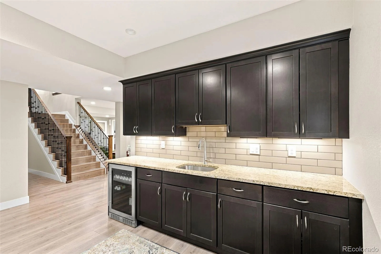 8263 Estes Park Avenue Littleton CO 80125 | MLS #REC7742490 08072026203255 1600 26