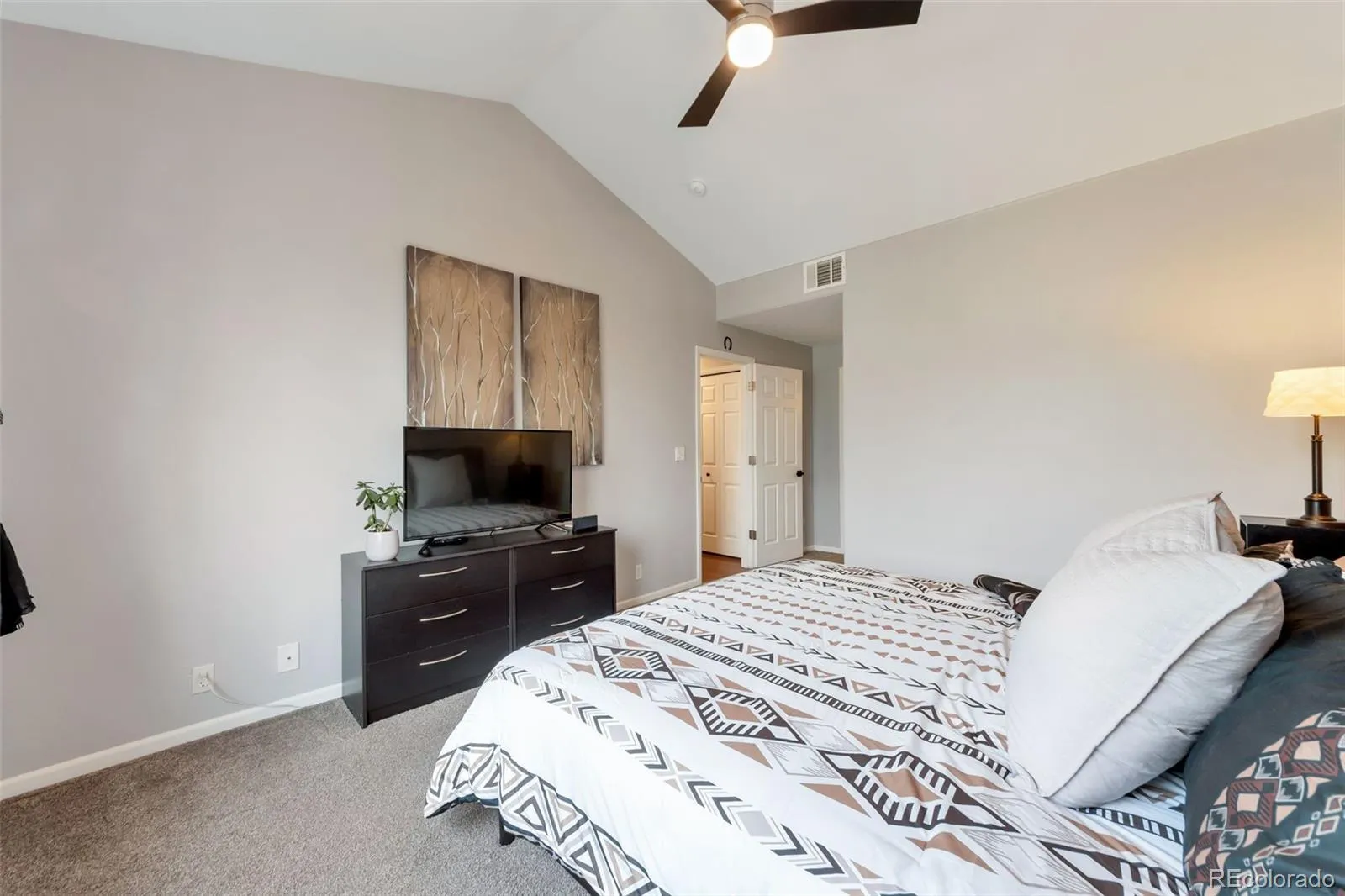 04012026160840 1600 15