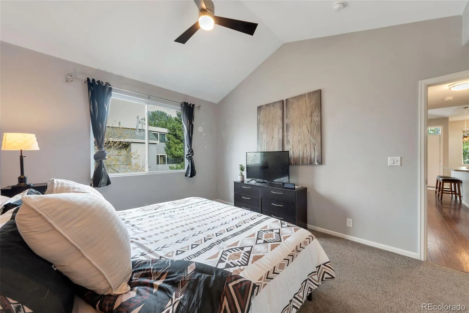 04012026160840 1600 16