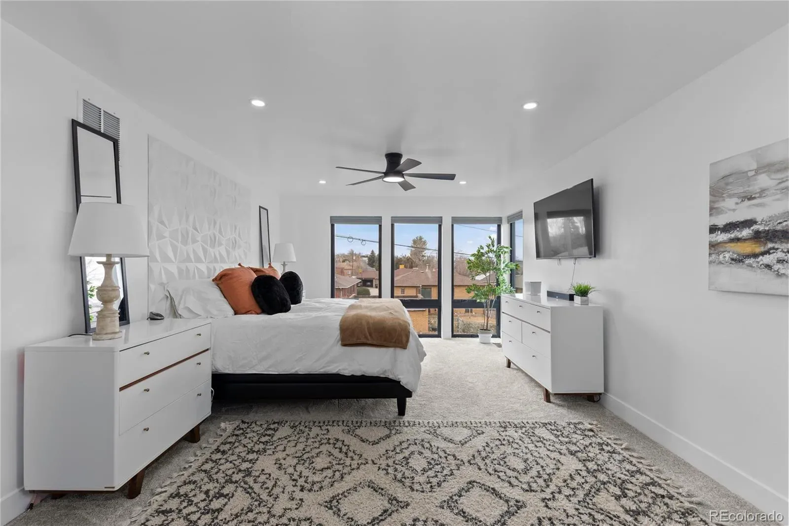 03202026010634 1600 19