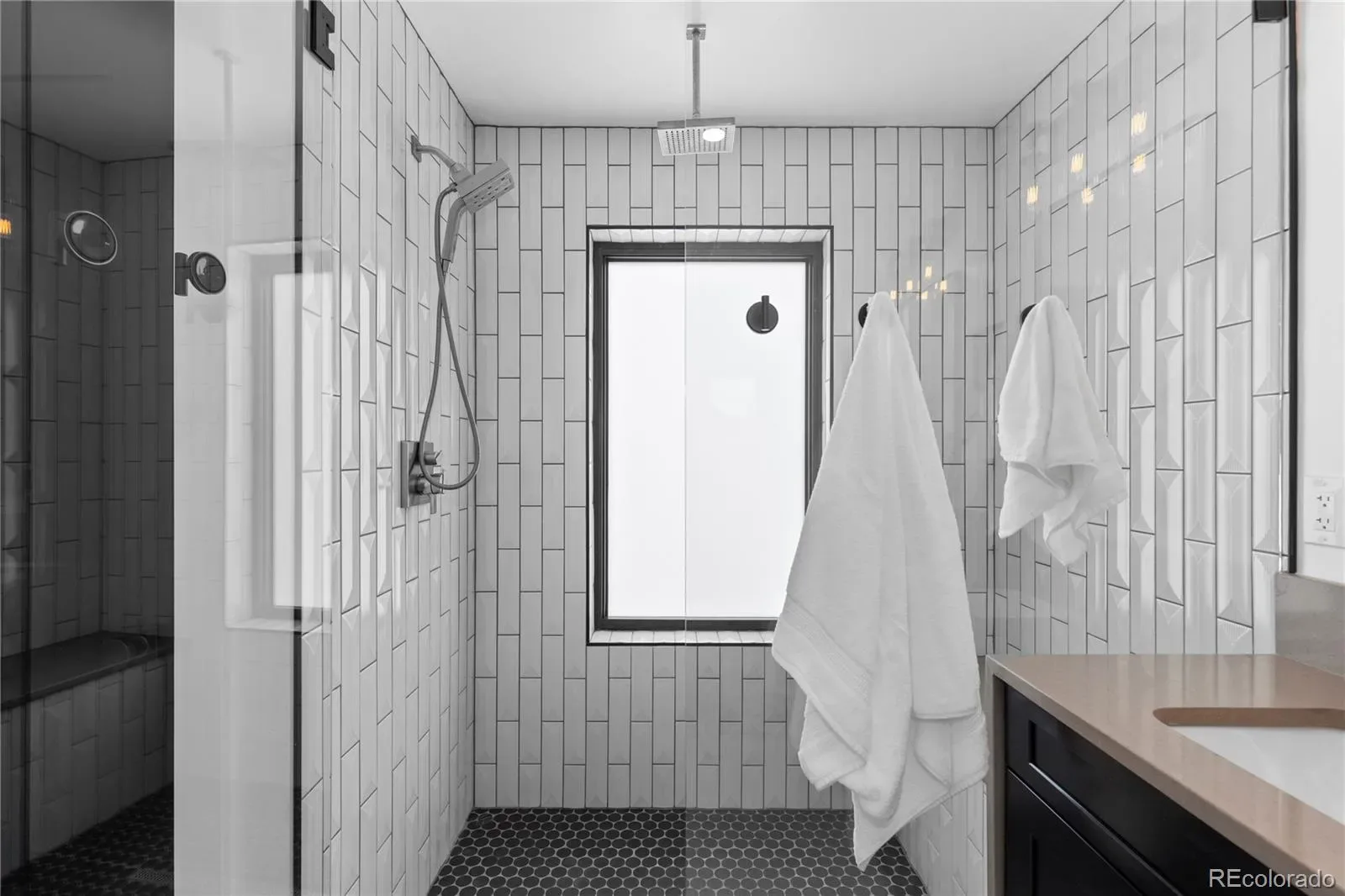 03202026010634 1600 24