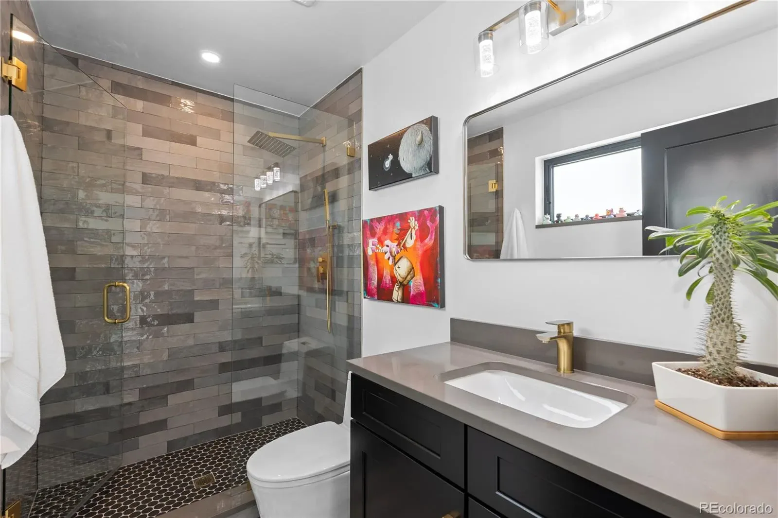 03202026010634 1600 30